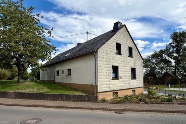 Immobilie in Jucken - Gepflegtes Einfamilienhaus zum fairen Preis mit großem Grundstück und vielseitigen Nutzungsmöglichkeiten - Bild 3