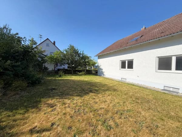 Immobilie in Achstetten - Ein-/Zweifamilienhaus mit Sanierungsbedarf und Entwicklungschancen in Oberholzheim zu verkaufen! - Bild 3