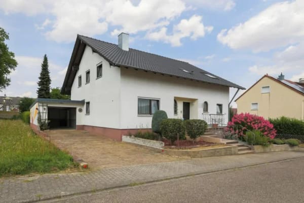 Immobilie in Bretten - Einfamilienhaus freistehend in Bretten (Bauerbach) - Bild 1
