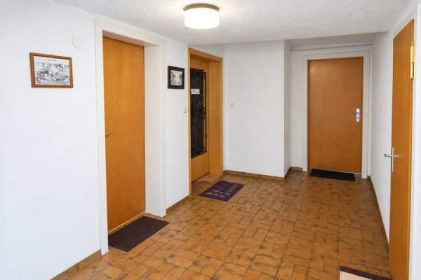 Immobilie in Iserlohn - Ca. 306 m² großes Zweifamilienhaus mit viel Potenzial, 6 Garagen zzgl. Halle in IS-Letmathe - Bild 4