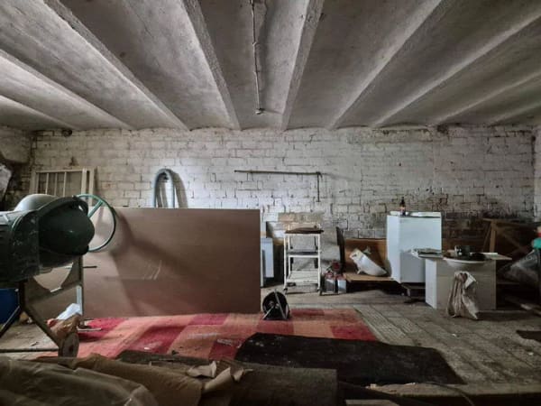Immobilie in Knüllwald - ***Mietkauf - Restbauernhof für Renovierer mit sehr viel Lagermöglichkeit oder Hebebühne  in Knüllwald-Oberbeisheim zu verkaufen*** - Bild 3