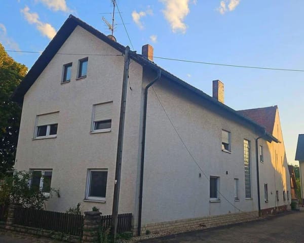 Immobilie in Hallerndorf - Besonderes Anwesen mit viel Platz und Charme in   bei Forchheim - Bild 3