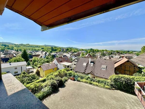 Immobilie in Herbolzheim - Mehrfamilienhaus mit 3 Wohneinheiten & weitläufigem Grundstück in Herbolzheim - Broggingen - Bild 4