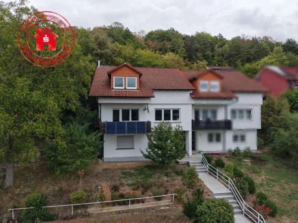 Immobilie in Lauda-Königshofen - Doppelhaushälfte in Königshofen
am Turmberg - kurzfristig verfügbar - Bild 0