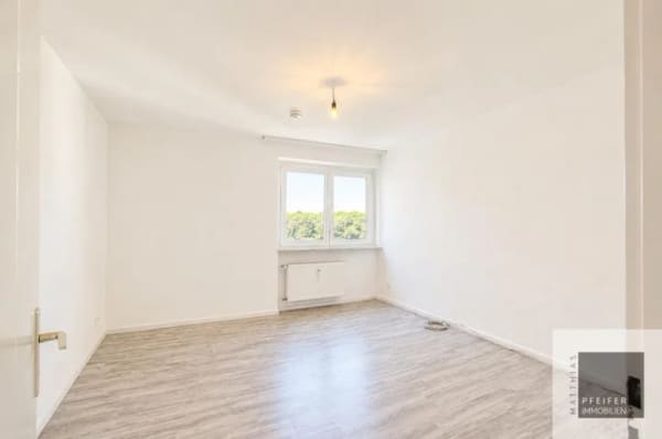 Immobilie in Obertshausen - Dachgeschosswohnung in Obertshausen - Bild 4