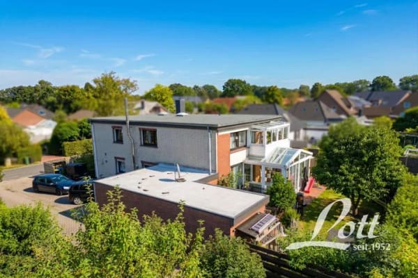 Immobilie in Oldenburg - Wohnhaus mit viel Platz für die große Familie (auch als ZFH nutzbar) in Oldenburg / Bümmerstede! - Bild 2