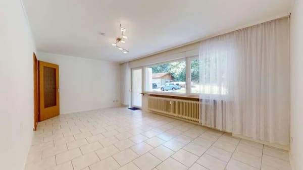 Immobilie in Winnweiler - 2-Zimmer-Wohnung mit Südwestbalkon & Garage - Bild 1