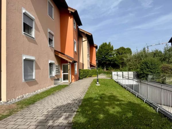 Immobilie in Traunstein - Gut geschnittene 3-Zimmer-Erdgeschosswohnung  - Bild 0