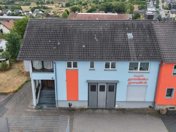 Immobilie in Höpfingen - Großzügiges Einfamilienhaus mit Lagerflächen in Höpfingen - inkl. separatem Baugrundstück! - Bild 3