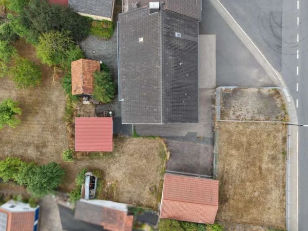 Immobilie in Höpfingen - Großzügiges Einfamilienhaus mit Lagerflächen in Höpfingen - inkl. separatem Baugrundstück! - Bild 4