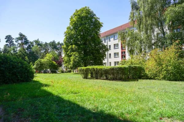 Immobilie in Ludwigsfelde - 3 Eigentumswohnungen mit vergleichbarer Wohnfläche und Zimmeranzahl in beliebter Ludwigsfelder Lage - Bild 1
