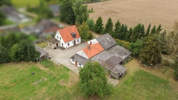 Immobilie in Ehrenburg - Freistehendes Einfamilienhaus in ländlicher Lage- großzügiges Grundstück mit Bebauungsfläche! - Bild 0