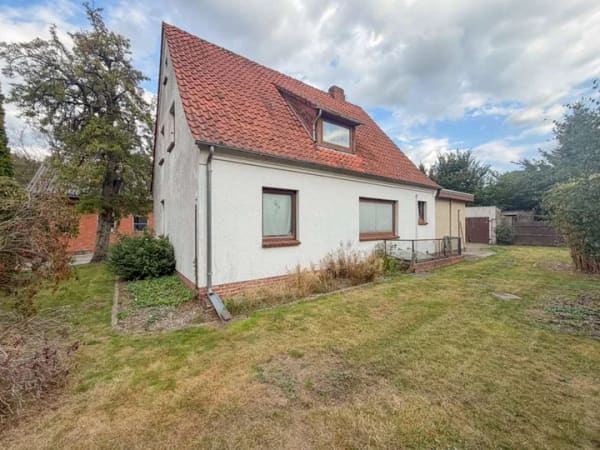 Immobilie in Ehrenburg - Freistehendes Einfamilienhaus in ländlicher Lage- großzügiges Grundstück mit Bebauungsfläche! - Bild 4