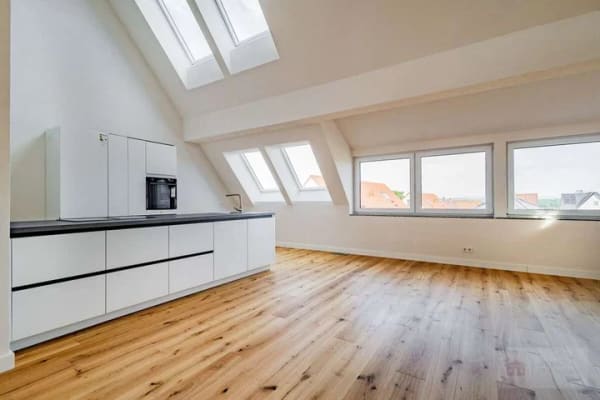Immobilie in Schallstadt - Exklusive Kfw-55-Maisonette mit Galeriecharakter in ruhiger Lage - Bild 3