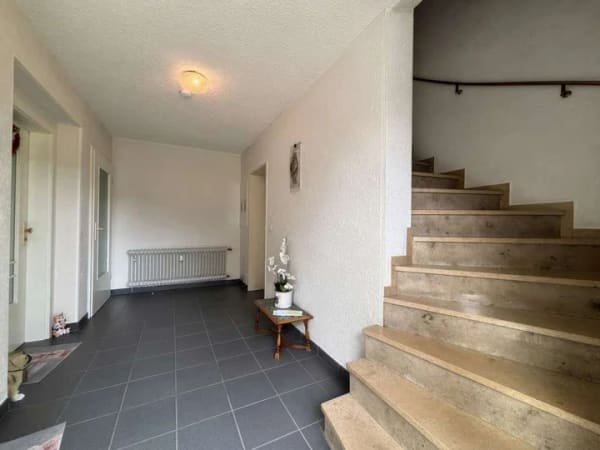 Immobilie in Kirchhundem - Großzügiges Mehrfamilienhaus mit Garage und attraktiven Nutzungsmöglichkeiten in Kirchhundem - Bild 4