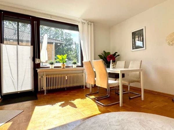 Immobilie in Garbsen - RUDNICK bietet DREI WOHNUNGEN, DIE SICH RECHNEN: MFH mit Garagen in Schloß Ricklingen - Bild 3