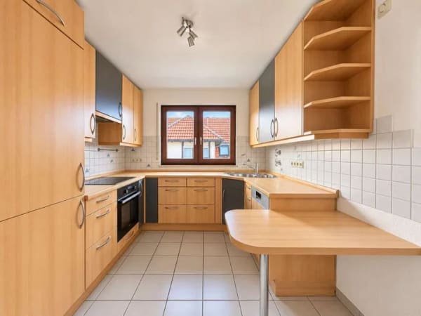 Immobilie in Steinenbronn - Großzügige Maisonette-Wohnung mit Dachterrasse und zwei Stellplätzen - Bild 4