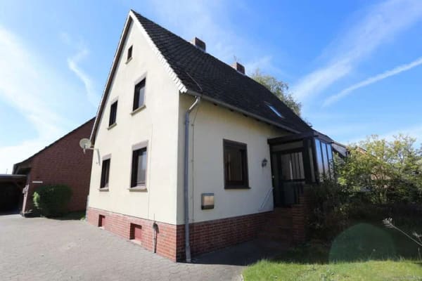 Immobilie in Isenbüttel - Für Handwerker - Teilmodernisiertes Wohnhaus in Isenbüttel - Bild 2