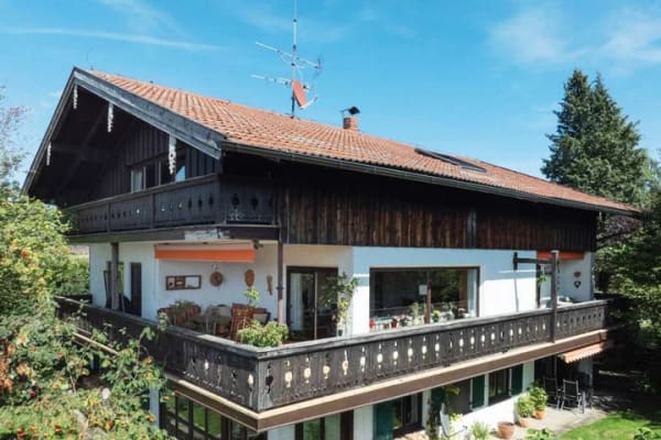 Immobilie in Waakirchen - Wohnen wie im eigenen Haus: 125 m², großer Balkon, Garten & Bergblick - Bild 4