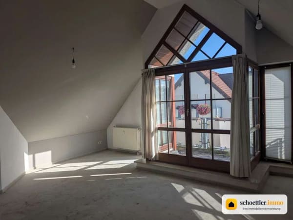 Immobilie in Leegebruch - Dachgeschoss mit 4 Zimmern, 2 Bädern, Balkon, Loggia und Duplex-Stellplatz in Leegebruch - Bild 0