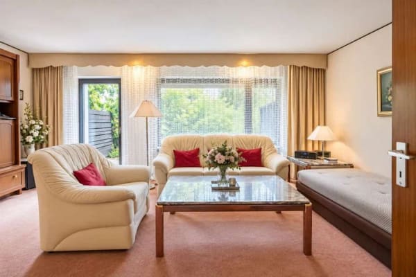 Immobilie in Höhenkirchen-Siegertsbrunn - Charmantes Reihenmittelhaus in Höhenkirchen - Verkauf über digitales Angebotsverfahren - Bild 3