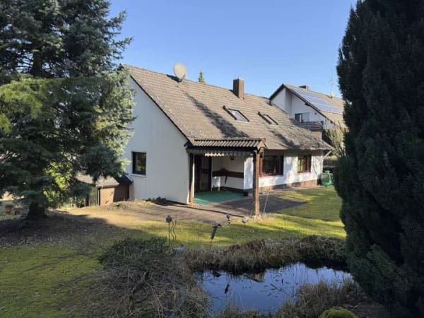 Immobilie in Langenzenn - Einfamilienhaus mit großzügigem Grundstück und eigenem Waldanteil Langenzenn-Heinersdorf - Bild 3
