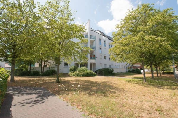 Immobilie in Limburgerhof - Attraktive 2-Zimmer-Wohnung mit Balkon, Aufzug und Tiefgarage - Bild 0