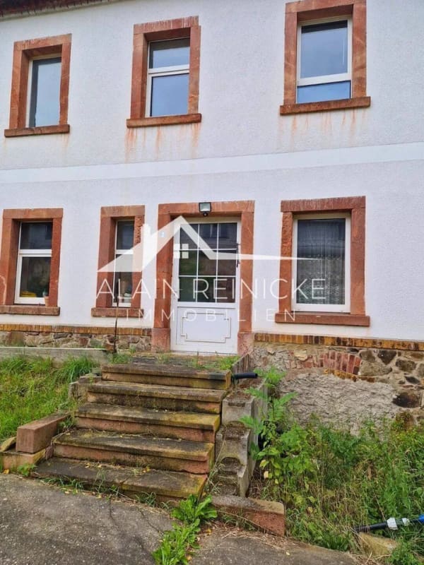 Immobilie in Lunzenau - Gutshaus mit 2 Teichen und viel Land - Bild 1