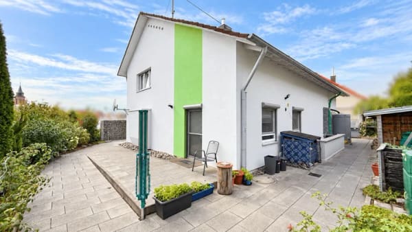 Immobilie in Dornstetten - Wohnen mit Weitblick – großzügiges Einfamilienhaus mit Aufzug - Bild 3