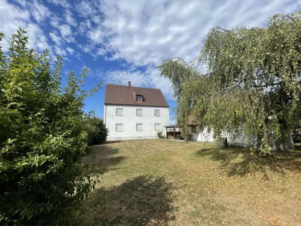 Immobilie in Rehling - Bestandshaus mit weitläufigem Grundstück und Entwicklungspotenzial - Bild 0