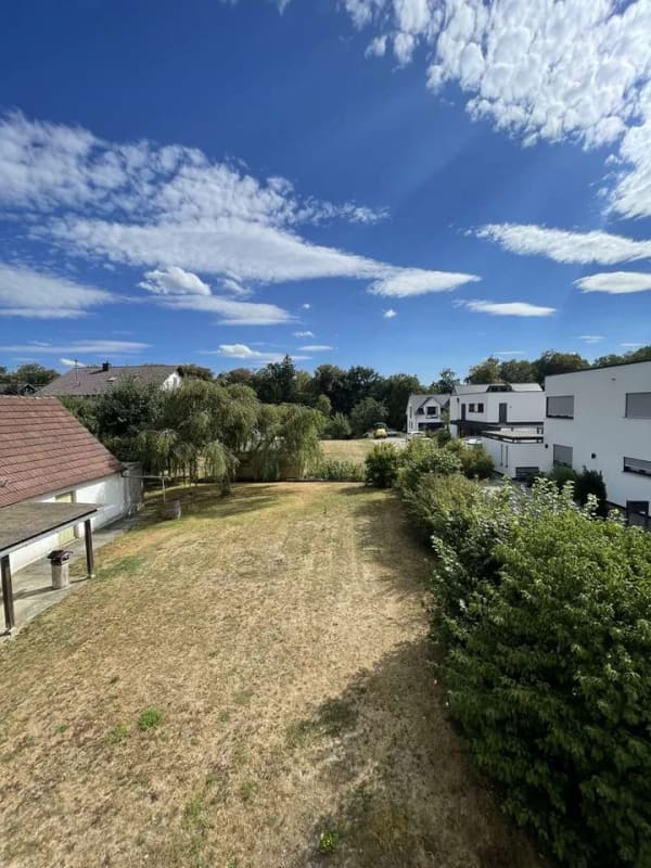 Immobilie in Rehling - Bestandshaus mit weitläufigem Grundstück und Entwicklungspotenzial - Bild 1