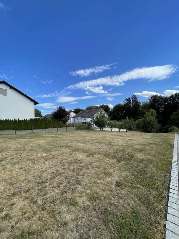 Immobilie in Rehling - Bestandshaus mit weitläufigem Grundstück und Entwicklungspotenzial - Bild 2