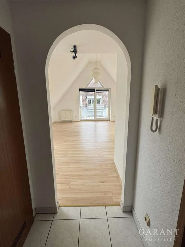 Immobilie in Öhringen - Die erste eigene Wohnung oder eigene Kapitalanlage mit Aussicht - Bild 0