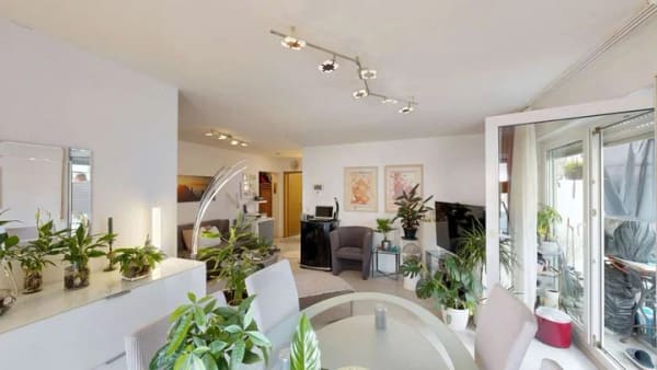 Immobilie in Neckartenzlingen - 2-Zimmer-Wohnung mit Balkon, Terrasse und Tiefgaragenstellplatz in Neckartenzlingen - Bild 1