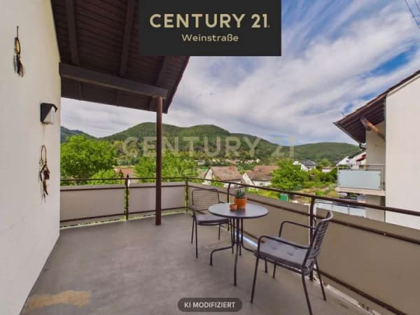 Immobilie in Lambrecht - Wohnen mit Weitblick - 3-Zimmer-Wohnung mit Balkon und Terrasse - Bild 0