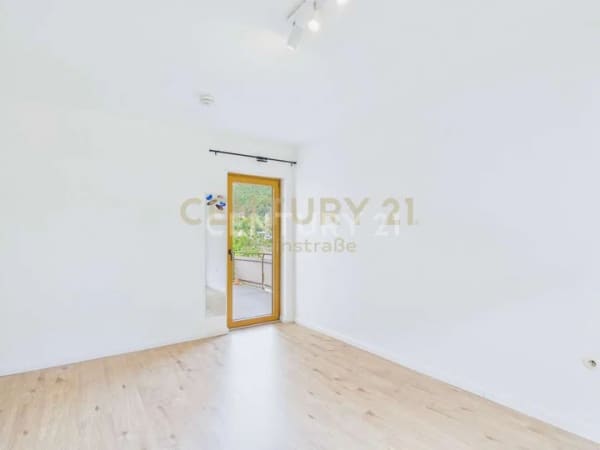Immobilie in Lambrecht - Wohnen mit Weitblick - 3-Zimmer-Wohnung mit Balkon und Terrasse - Bild 4