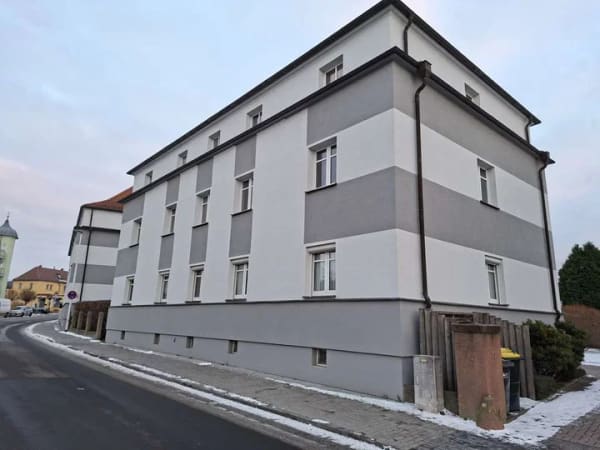 Immobilie in Coswig - Attraktives Wohnungspaket in Coswig: 2 vermietete ETW + 2 Stellplätze | ca. 125 m² | Provisionsfrei - Bild 2