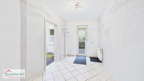 Immobilie in Merzig - MERZIG: STADTNAHE DUPLEX-WOHNUNG MIT 3 SCHLAFZIMMERN! - Bild 1