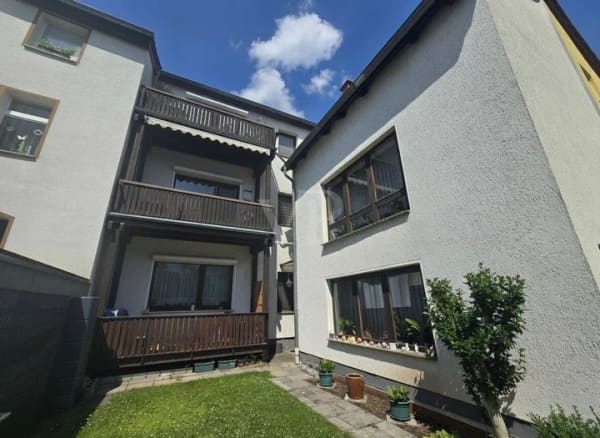 Immobilie in Nordhausen - Zeitlos charmantes Dreifamilienhaus - Südausrichtung, Balkone & kleine Grünoase - in bevorzugter Lage von Nordhausen - Bild 4