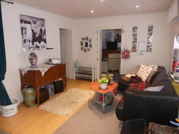 Immobilie in Meinerzhagen - Ländlich gelegenes Zweifamilienhaus- ehemaliges Bauernhaus- zu verkaufen - Bild 2