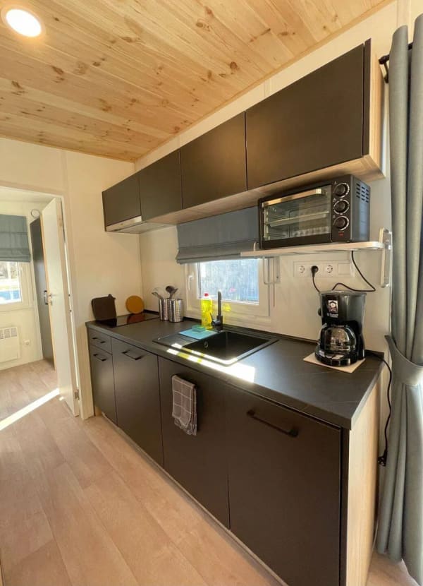Immobilie in Wackersdorf - Kompaktes Design-Chalet "Chalet One": Ein lichtdurchflutetes Refugium für modernes Wohnen mit höchster Energieeffizienz - Bild 4