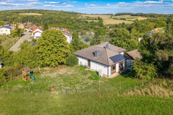 Immobilie in Seckach - Charmantes Einfamilienhaus mit Einliegerwohnung in ruhiger Randlage – Seckach-Zimmern! - Bild 2