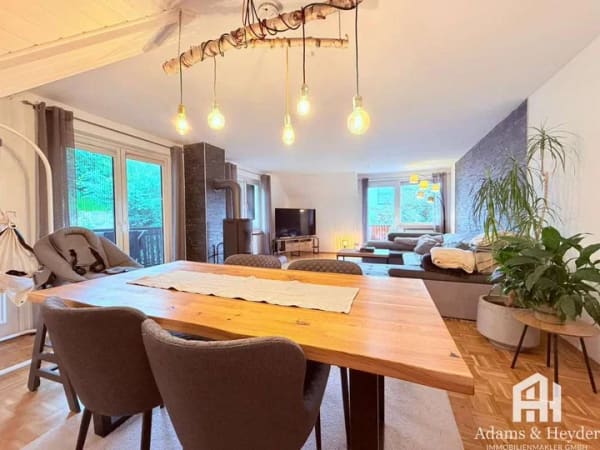 Immobilie in Niestetal - ***neuer Preis*** Gemütliche Dachgeschoss-Wohnung mit 2 Balkonen in Niestetal - Bild 0