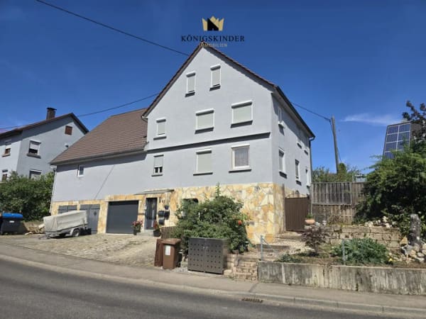 Immobilie in Altdorf - Historischer Charme trifft zeitgenössische Moderne! Exklusives 3-FH für Freunde des Besonderen - Bild 1