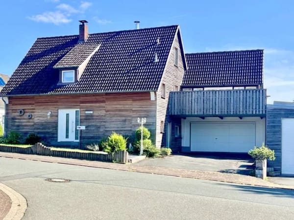 Immobilie in Barntrup - Einfamilienhaus mit großem Garten und Werkstatt-Halle - Bild 4