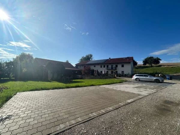 Immobilie in Buchbach - Ehemaliges landwirtschaftliches Anwesen mit großem Grundstück von Privat - Bild 1