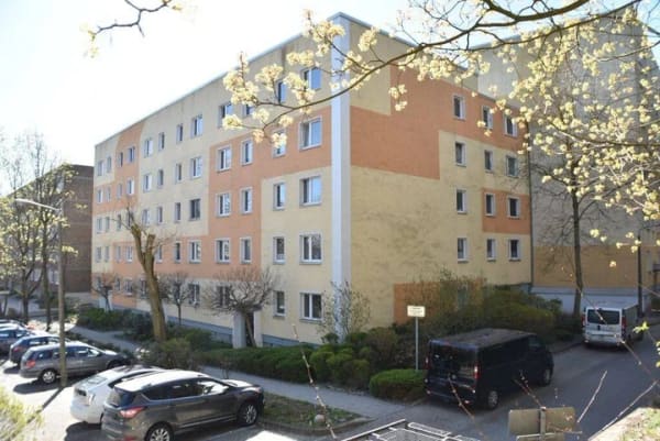 Immobilie in Frankfurt (Oder) - Anleger aufgepasst !  Vermietete zentrumsnahe 3-Zimmer-ETW mit Balkon in Frankfurt (Oder)! - Bild 1