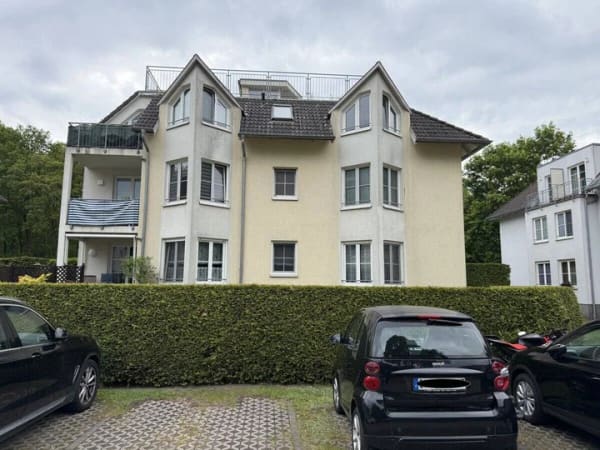 Immobilie in Hennigsdorf - Kapitalanlage in naturnaher Lage - Vermietete 3-Zimmer-Wohnung mit Balkon und Stellplatz - Bild 0