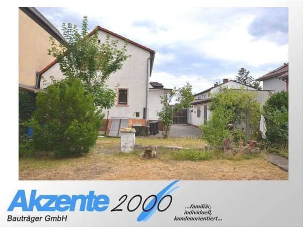 Immobilie in Lorsch - Geräumiges Einfamilienhaus mit schönem Gartengrundstück und Garage direkt in Lorsch  - Bild 1