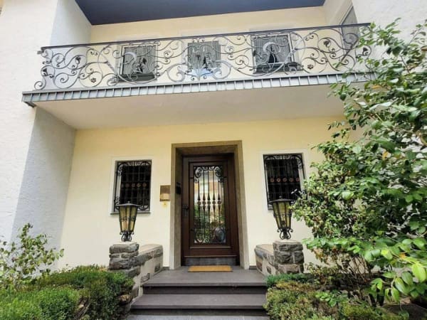 Immobilie in Mülheim-Kärlich - ***Repräsentative Villa mit parkähnlichen Grundstück und großem beheizten Außenpool*** - Bild 1